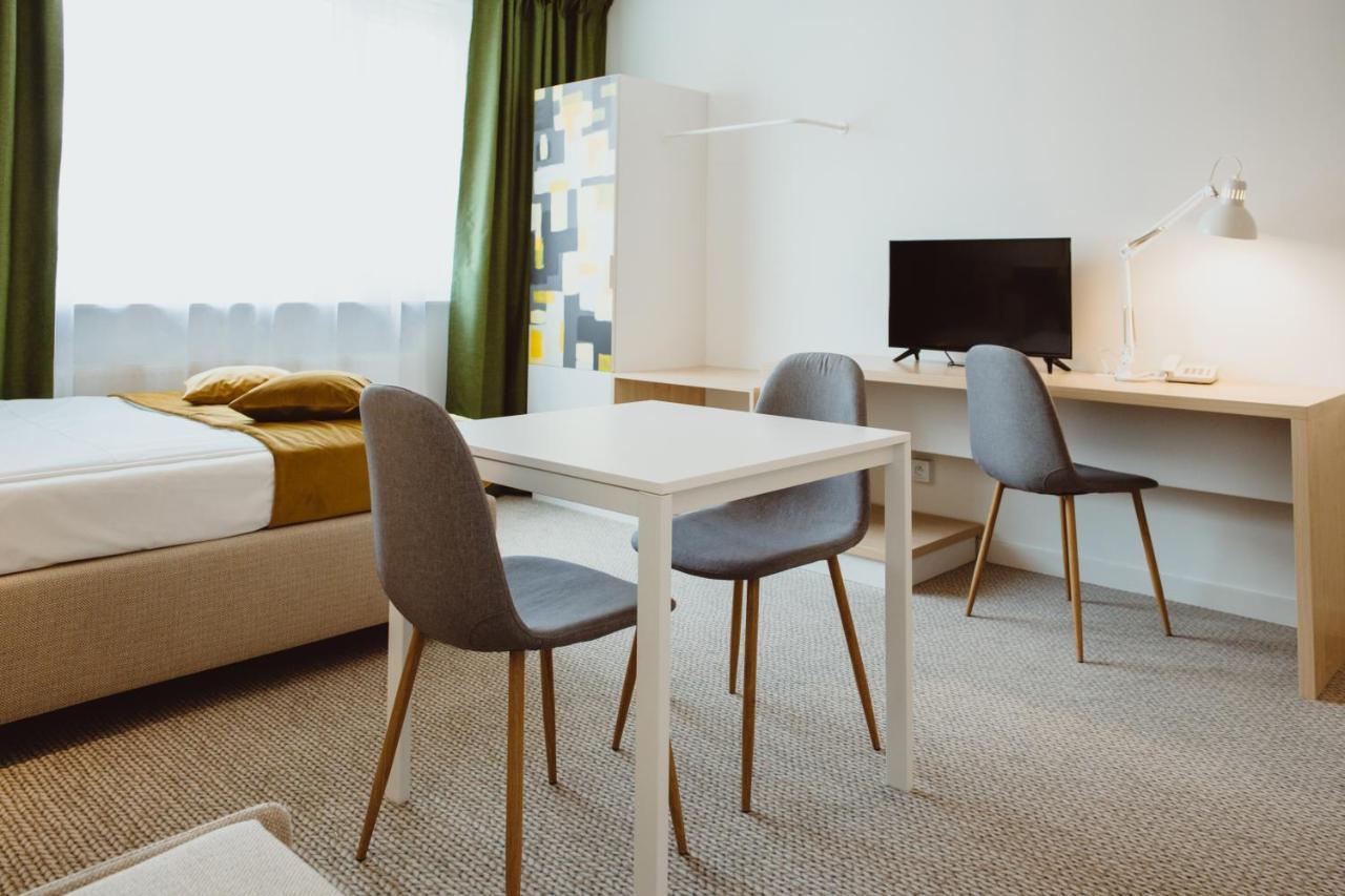 ורשה Arche Hotel Poloneza מראה חיצוני תמונה